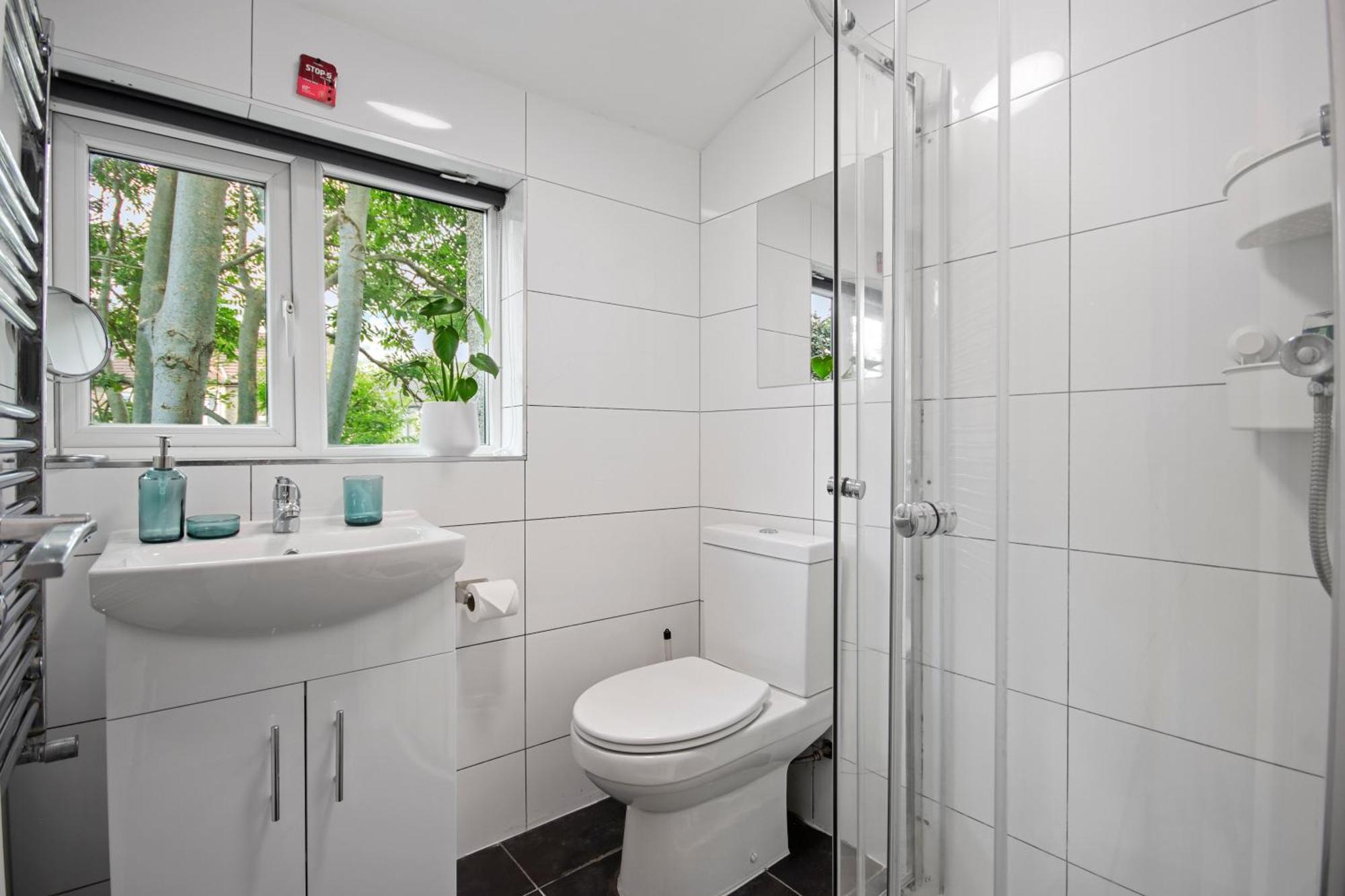 Modern 2 Bed East London Home By Rebby Properties Sleeps 5 Near Canning Town Station Exteriér fotografie